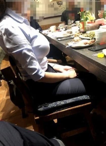 회식자리 술 강요하는 여자 상사..jpg