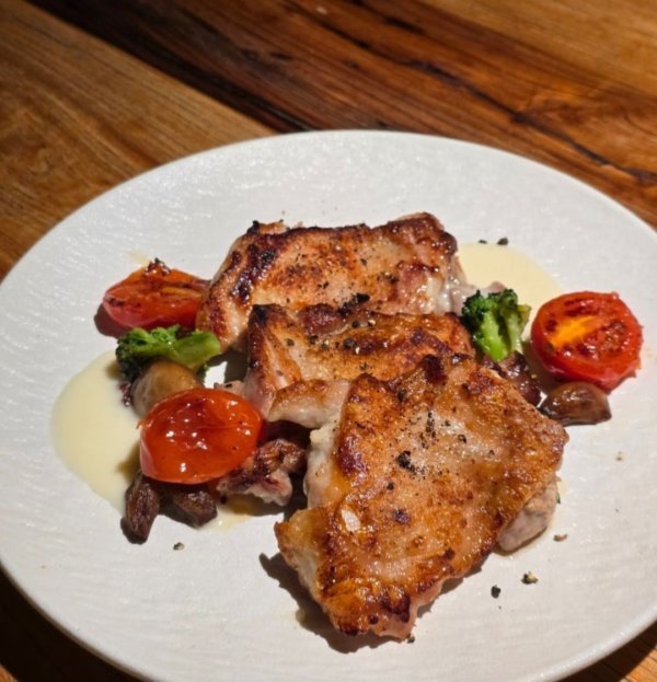 강남 한복판 파스타 가격이 너무 저렴해서 논란인 가게