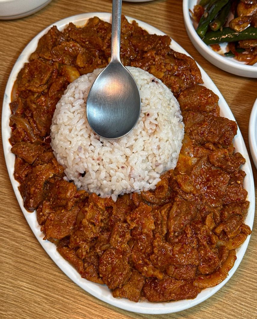8천원 제육볶음 백반집