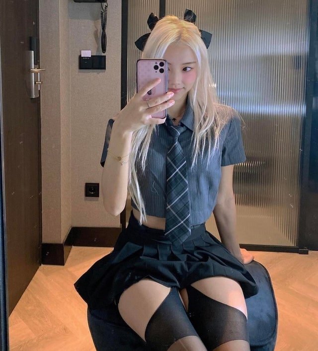 ㅇㅎ) 교복 자랑하는 누나들