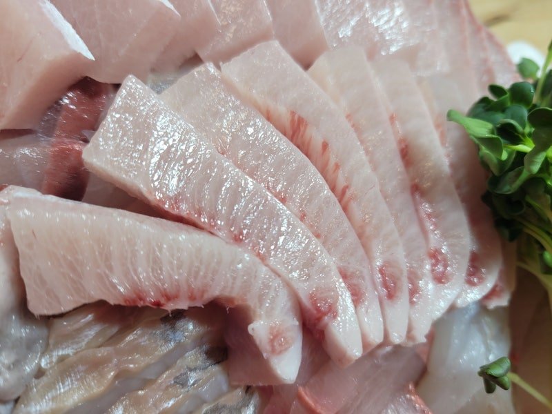 의외로 맛있다는 방어회 부위