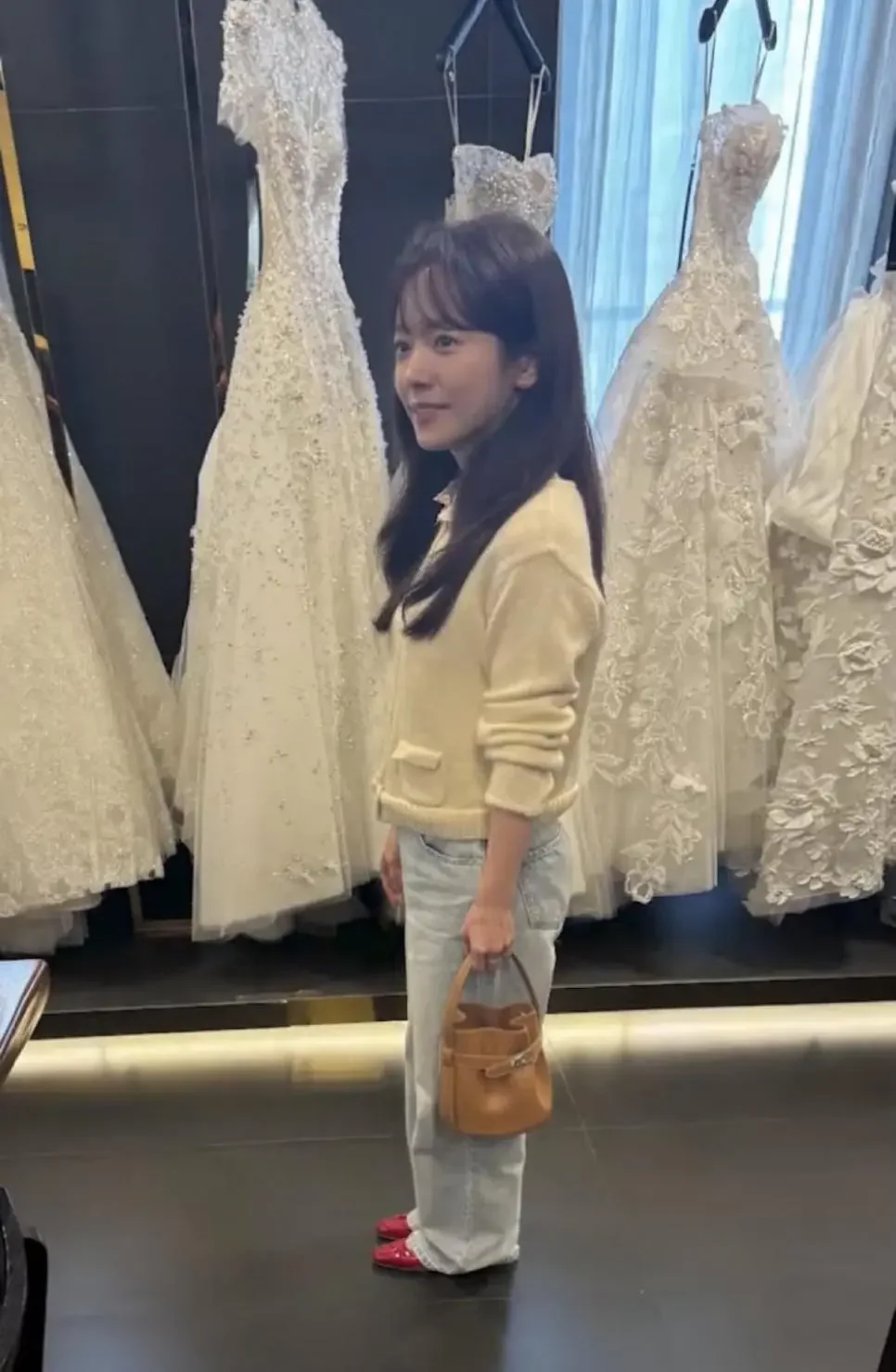 이서진이 찍어준 한지민 사진 크게 확대한 거