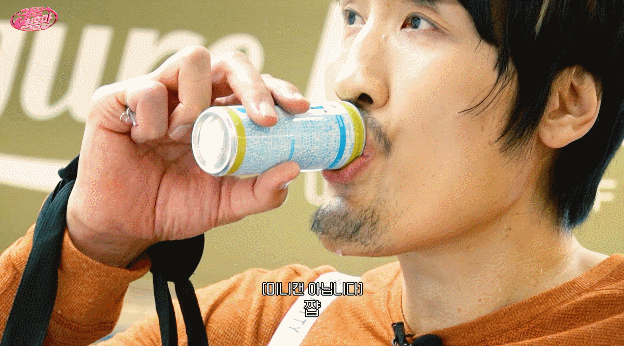 잡히는 모든걸 미니어쳐로 만들어버리는 최홍만 ㅎㄷㄷ