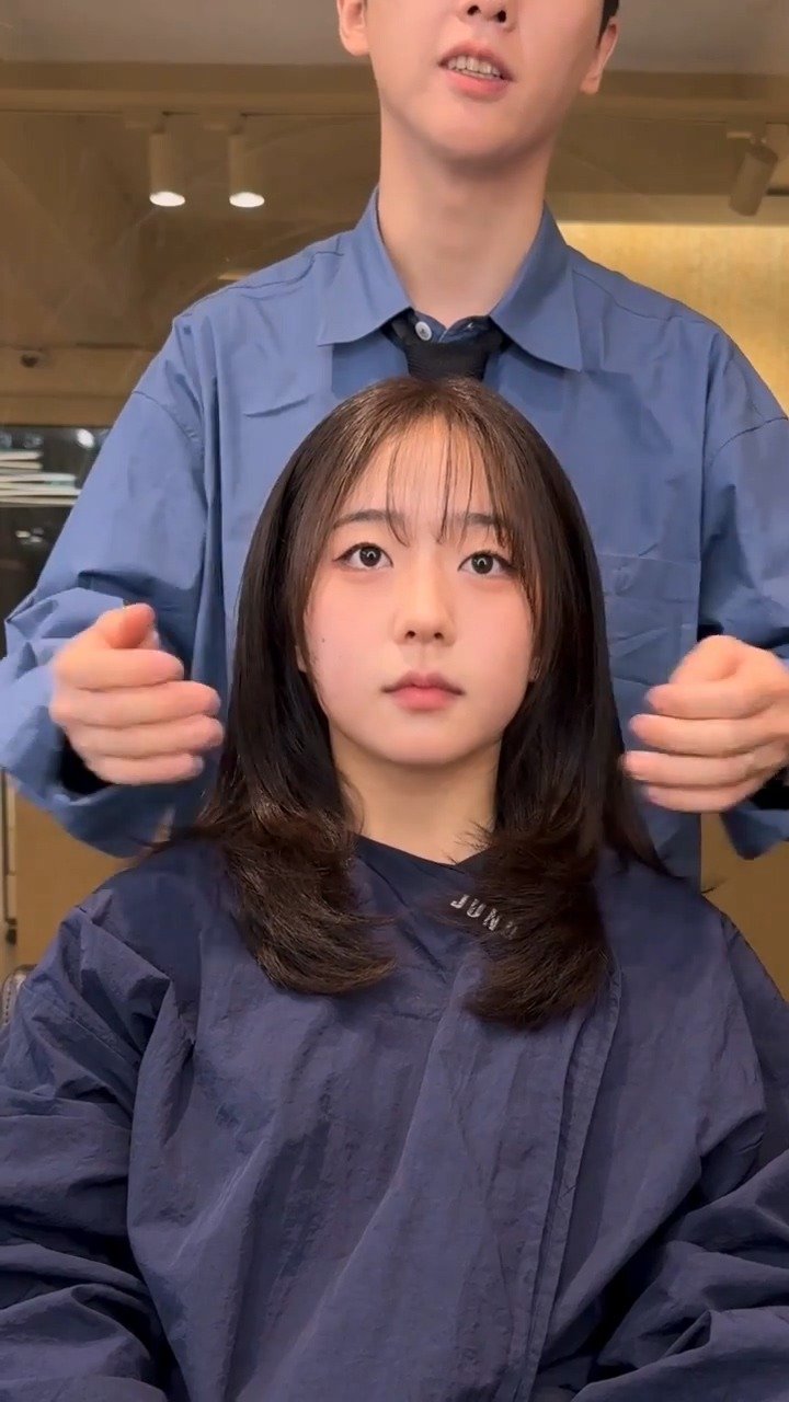 헤어 스타일의 중요성을 보여주는 머리 모양