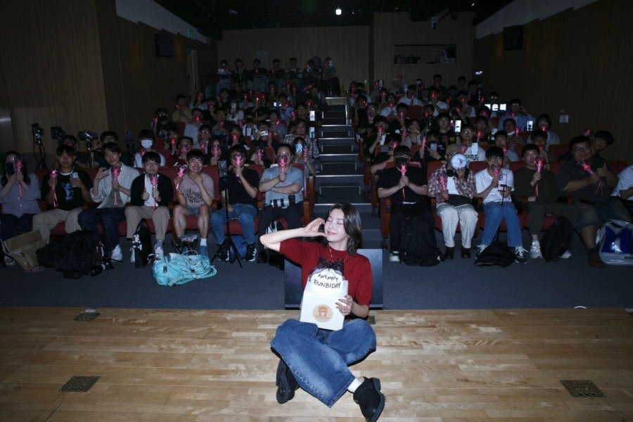 권은비 팬미팅 논란..jpg