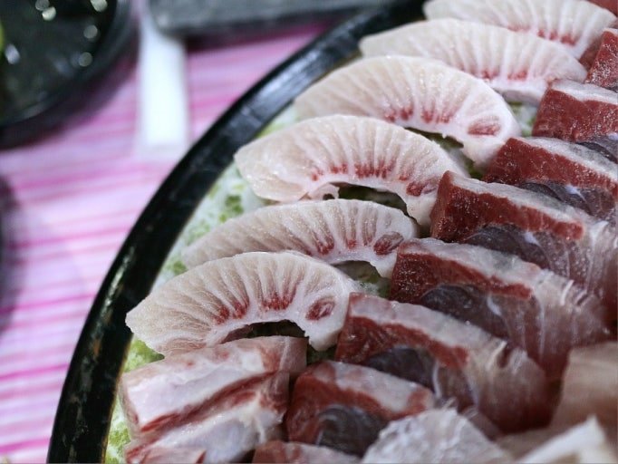 의외로 맛있다는 방어회 부위