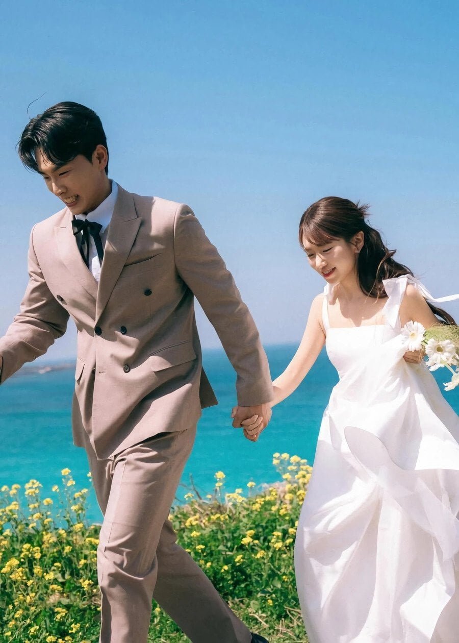 본인 여친과 친구의 결혼 컨셉 사진 찍은 작가