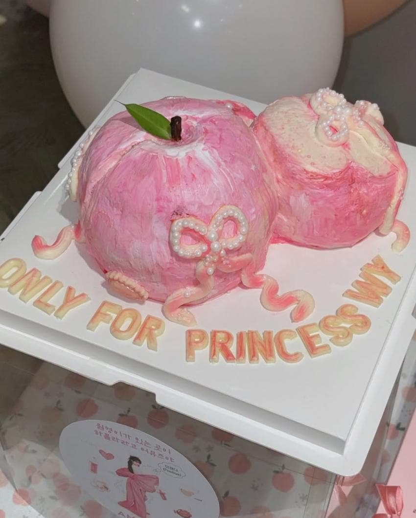 인간복숭아 장원영