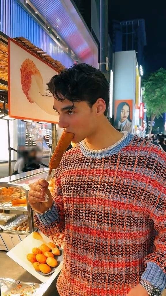 한 독일인이 평가한 한국 길거리 음식.jpg