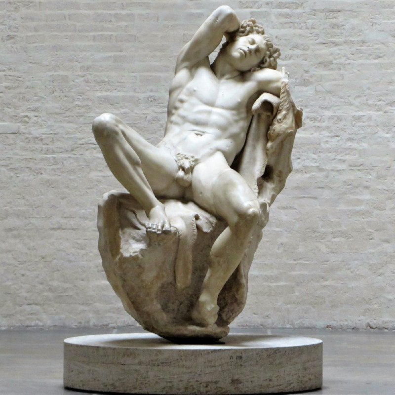 낮잠자는 옛날 조각상 하나 보고 가지죠