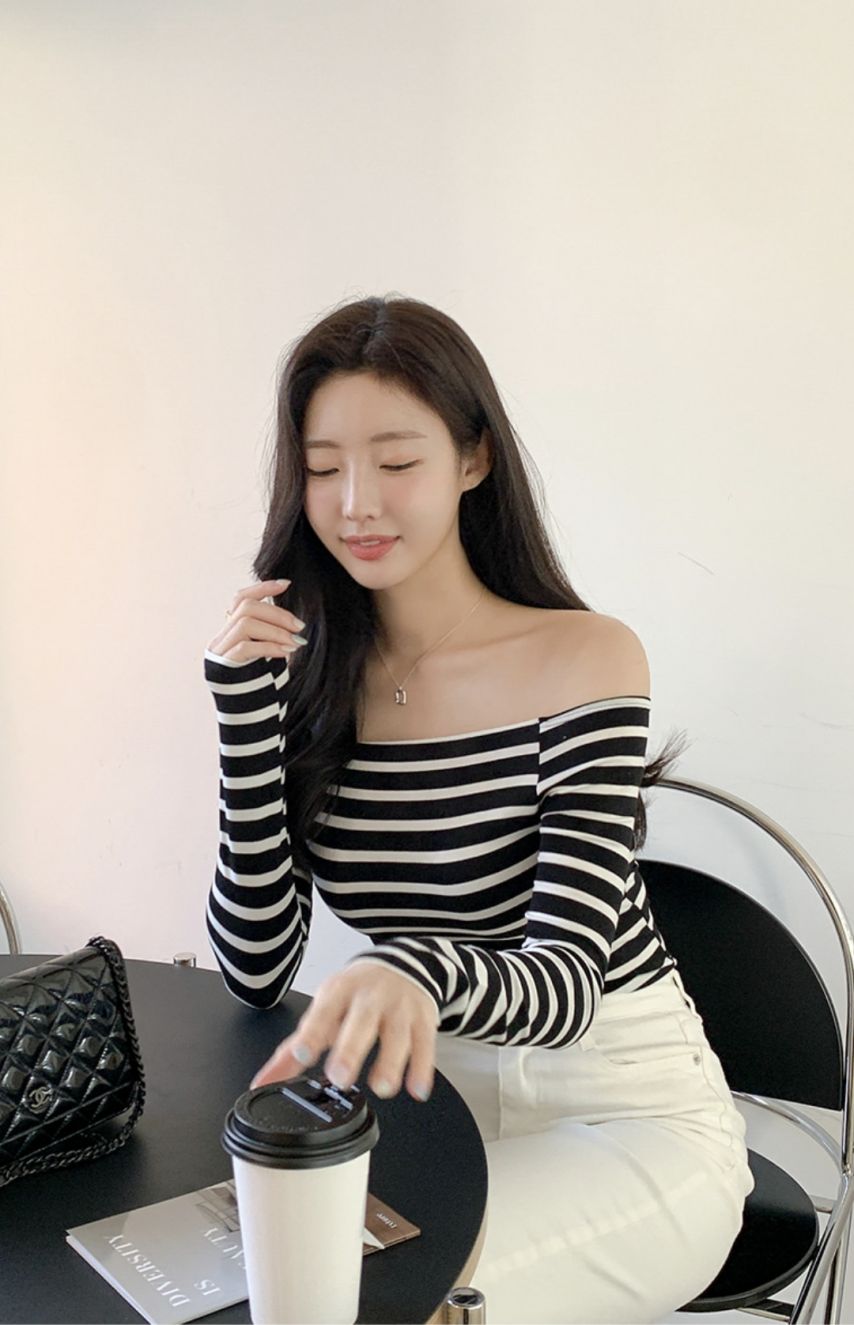 호 100%인 여자 복장.jpg