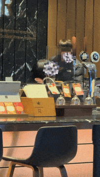 아무 女 껴안고 손 더듬, 다 만지고 다닌 ‘광교 성추행범’ ‘황당’