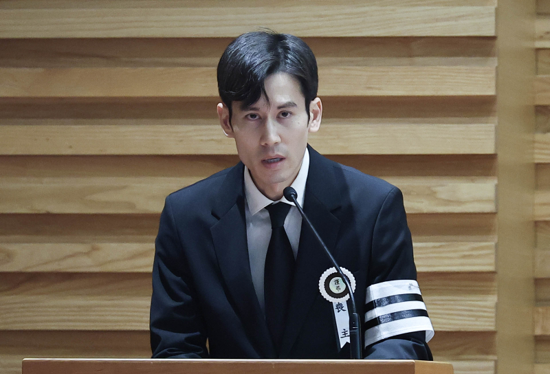 故 안성기 장남 “날 기다려줬던 父, 내 생일 다음 날 떠났다”[전문]