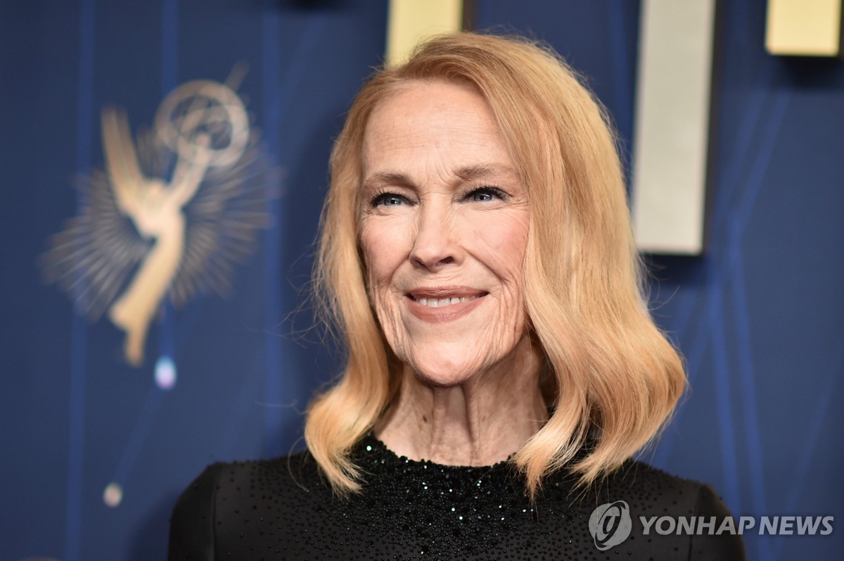 에미상 수상배우 캐서린 오하라 별세…'나홀로집에' 케빈 엄마역