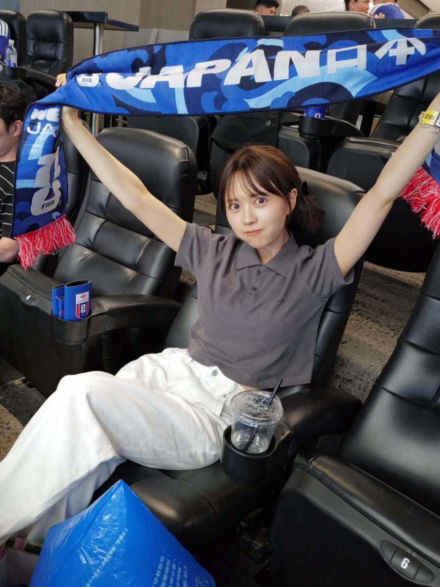 일본 국가대표 쿠보 여자친구 인증ㄷㄷ