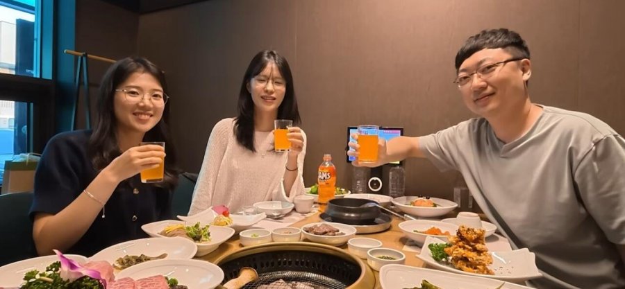 100만 유튜버가 출연한 충주시 유튜브 근황.jpg