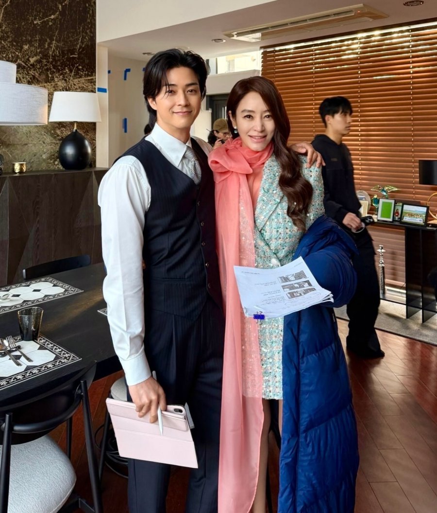 55세인 김혜수 최근