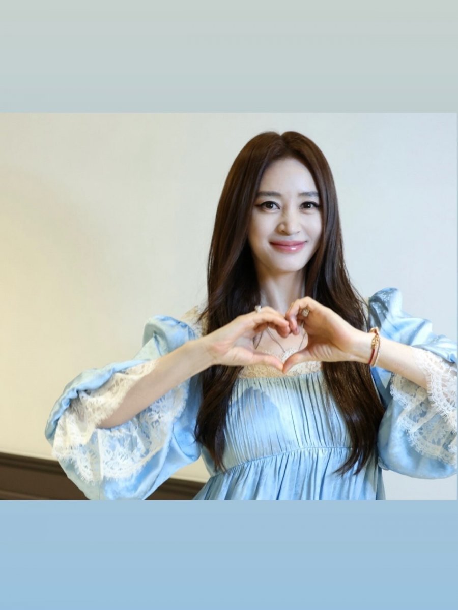 55세인 김혜수 최근